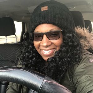 Meet your Posher, Monique